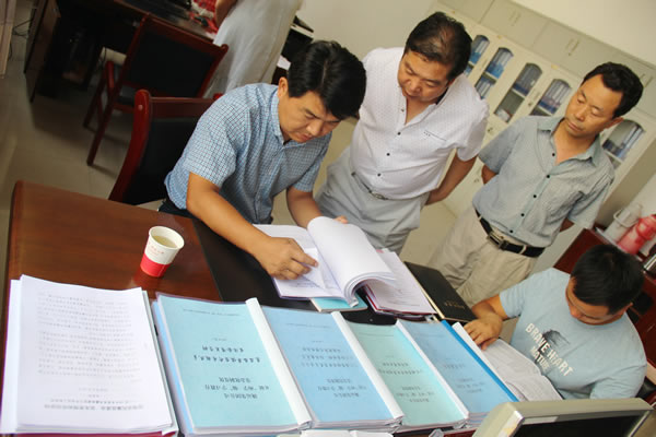 市交通運輸局黨組書記、局長馬潤同志對隴運集團公司全面從嚴治黨及黨風(fēng)廉政建設(shè)進行專題調(diào)研