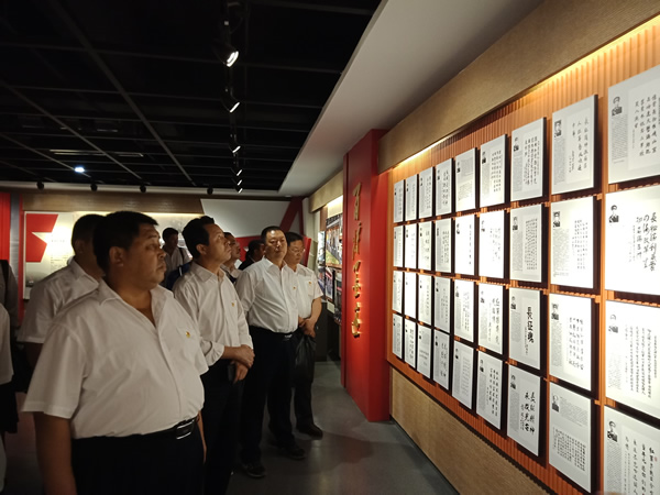 隴運集團公司黨委開展“不忘初心、牢記使命”紀(jì)念建黨98周年主題黨日活動