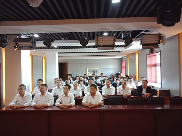 隴運集團公司黨委開展“不忘初心、牢記使命”紀(jì)念建黨98周年主題黨日活動